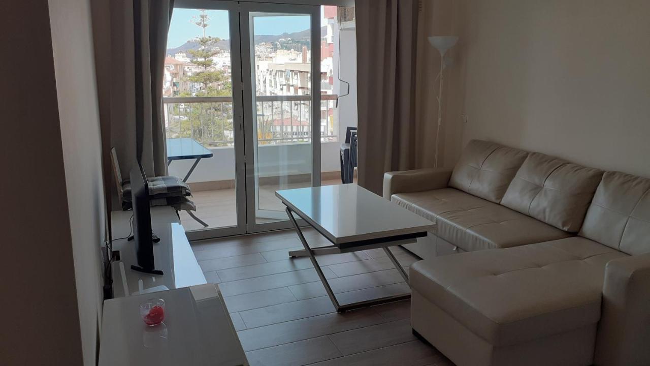Amplio Piso Al Lado De La Playa En Nerja Apartment Exterior photo